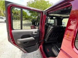 Jeep Wrangler Unlimited 2022 4x4 Rubicon 392 4p SUV
