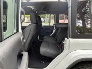 Jeep Wrangler 2024 4x4 Sahara 4p SUV