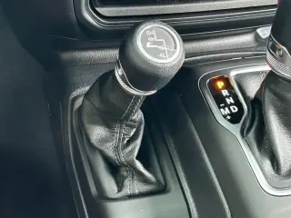 Jeep Wrangler 2024 4x4 Sahara 4p SUV