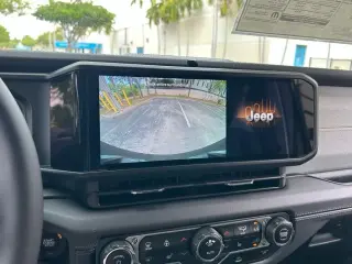 Jeep Wrangler 2024 4x4 Sahara 4p SUV