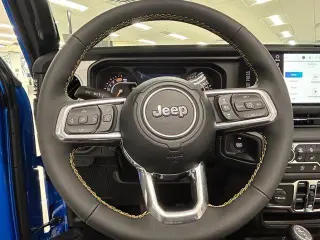 Jeep Wrangler 2024 4x4 Sahara 4p SUV