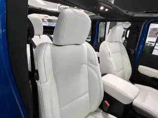 Jeep Wrangler 2024 4x4 Sahara 4p SUV