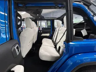 Jeep Wrangler 2024 4x4 Sahara 4p SUV