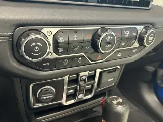 Jeep Wrangler 2024 4x4 Sahara 4p SUV