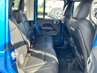Jeep Wrangler 2024 4x4 Sahara 4p SUV