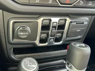 Jeep Wrangler 2024 4x4 Sahara 4p SUV
