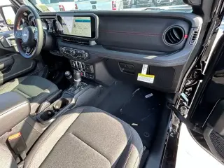 Jeep Wrangler 2024 4x4 Rubicon 4p SUV