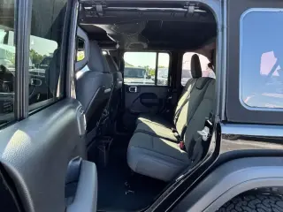 Jeep Wrangler 2024 4x4 Rubicon 4p SUV