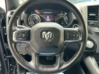 Ram 1500 2024 4x2 Laramie 4p Camión Cabina Doble 5.6 ft. SB