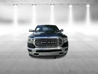 Ram 1500 2024 4x2 Laramie 4p Camión Cabina Doble 5.6 ft. SB