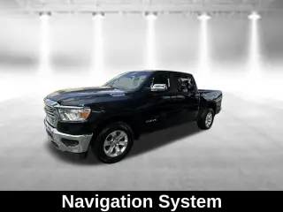 Ram 1500 2024 4x2 Laramie 4p Camión Cabina Doble 5.6 ft. SB