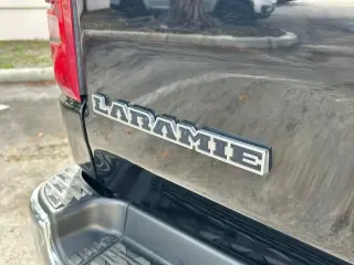 Ram 1500 2024 4x2 Laramie 4p Camión Cabina Doble 5.6 ft. SB
