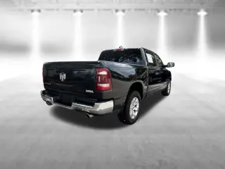 Ram 1500 2024 4x2 Laramie 4p Camión Cabina Doble 5.6 ft. SB