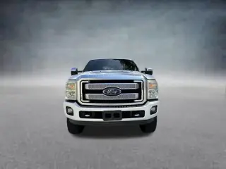 Ford F-250 Super Duty 2015 4x4 King Ranch 4dr Crew Cab 6.8 ft. SB Pickup