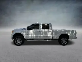 Ford F-250 Super Duty 2015 4x4 King Ranch 4dr Crew Cab 6.8 ft. SB Pickup