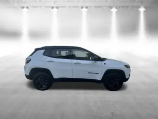 Jeep Compass 2023 4x4 Trailhawk 4p SUV