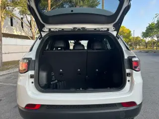 Jeep Compass 2023 4x4 Latitude Lux 4p SUV