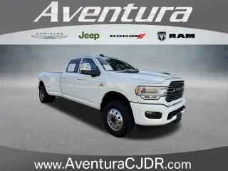 Ram 3500 2023 4x4 Laramie 4p. Cabina de Tripulación 8 ft. LB DRW Pickup