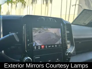 Ram 3500 2023 4x4 Laramie 4p. Cabina de Tripulación 8 ft. LB DRW Pickup