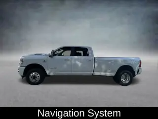 Ram 3500 2023 4x4 Laramie 4p. Cabina de Tripulación 8 ft. LB DRW Pickup