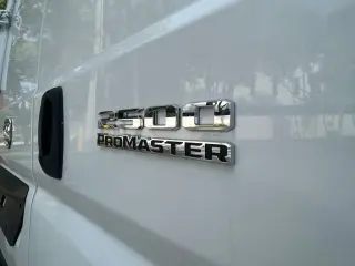 Ram ProMaster 2025 Tradesman 2500 159 WB 3dr High Roof Cargo Van sin asiento para pasajeros