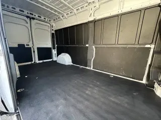 Ram ProMaster 2025 Tradesman 2500 159 WB 3dr High Roof Furgoneta de Carga sin Asiento de Pasajero