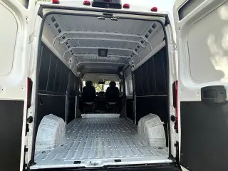 Ram ProMaster 2025 Tradesman 2500 159 WB 3dr High Roof Cargo Van sin asiento para pasajeros