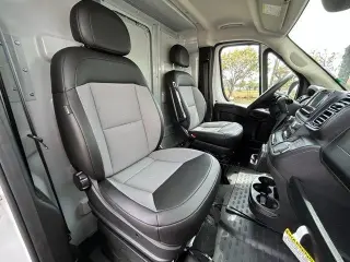 Ram ProMaster 2024 Tradesman 3500 159 WB 3dr Super High Roof Furgoneta de Carga sin Asiento de Pasajero