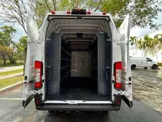 Ram ProMaster 2024 Tradesman 3500 159 WB 3dr Super High Roof Furgoneta de Carga sin Asiento de Pasajero