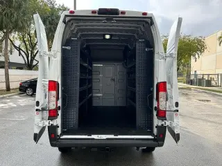 Ram ProMaster 2024 Tradesman 3500 159 WB 3dr Super High Roof Furgoneta de Carga sin Asiento de Pasajero