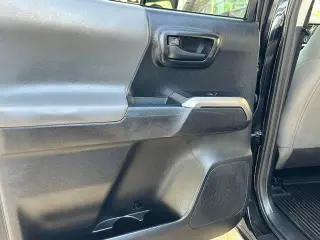 Toyota Tacoma 2018 4x2 TRD Off-Road 4p Doble Cab 5.0 ft SB