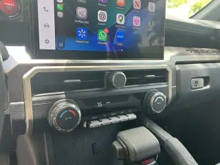 Toyota Tacoma 2024 4x4 TRD Todo Terreno 4p Doble Cabina 5.0 ft SB 8A