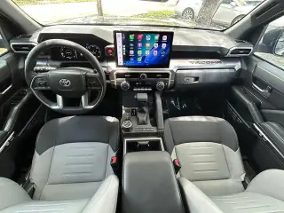 Toyota Tacoma 2024 4x4 TRD Todo Terreno 4p Doble Cabina 5.0 ft SB 8A