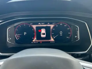 Volkswagen Jetta 2023 SEL 4p Sedan