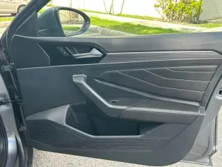 Volkswagen Jetta 2023 SEL 4p Sedan