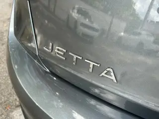 Volkswagen Jetta 2023 SEL 4p Sedan