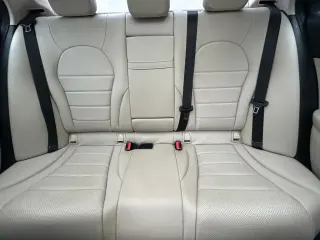 Mercedes-Benz Clase C 2017 C 300 Luxury 4p Sedan