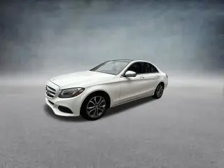 Mercedes-Benz Clase C 2017 C 300 Luxury 4p Sedan