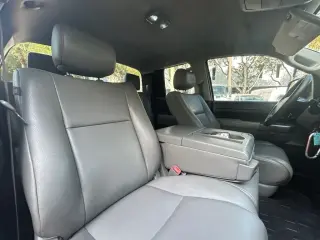 Toyota Tundra 2012 4x2 Grado 4p Doble Cabina Camioneta SB (4.6L V8)