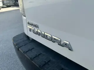 Toyota Tundra 2012 4x2 Grado 4p Doble Cabina Camioneta SB (4.6L V8)