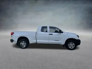 Toyota Tundra 2012 4x2 Grado 4p Doble Cabina Camioneta SB (4.6L V8)