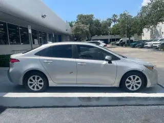 Toyota Corolla 2023 LE 4p Sedán