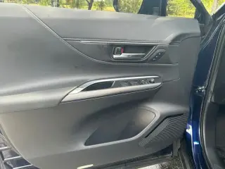 Toyota Venza 2023 AWD LE 4p Crossover