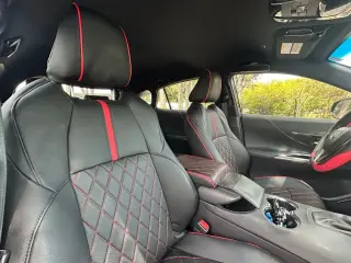 Toyota Venza 2023 AWD LE 4p Crossover