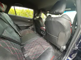 Toyota Venza 2023 AWD LE 4p Crossover