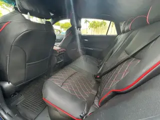 Toyota Venza 2023 AWD LE 4p Crossover