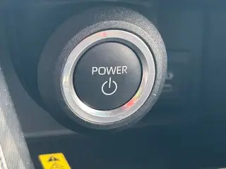 Toyota Venza 2023 AWD LE 4p Crossover