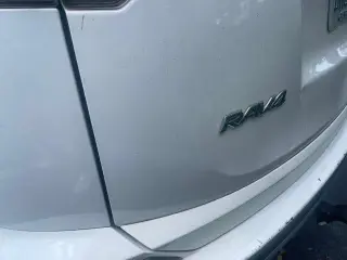 Toyota RAV4 2016 XLE 4p SUV