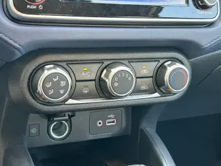 Nissan Versa 2024 SV 4p Sedan