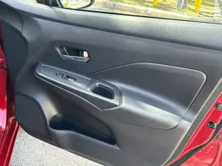 Nissan Versa 2024 SV 4p Sedan